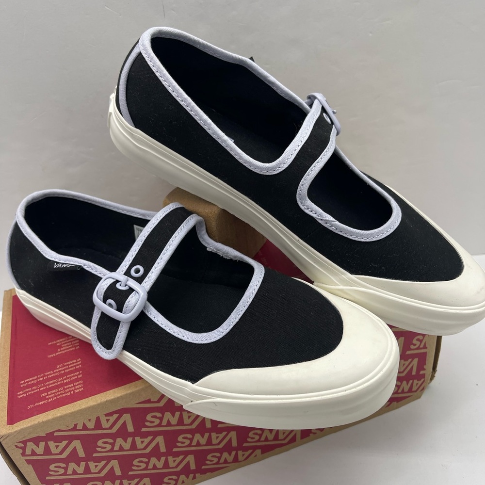 Vans WMNS Mary Jane VN000CRRBMA Buckle Sandals Sneakers - Picture 5 of 16